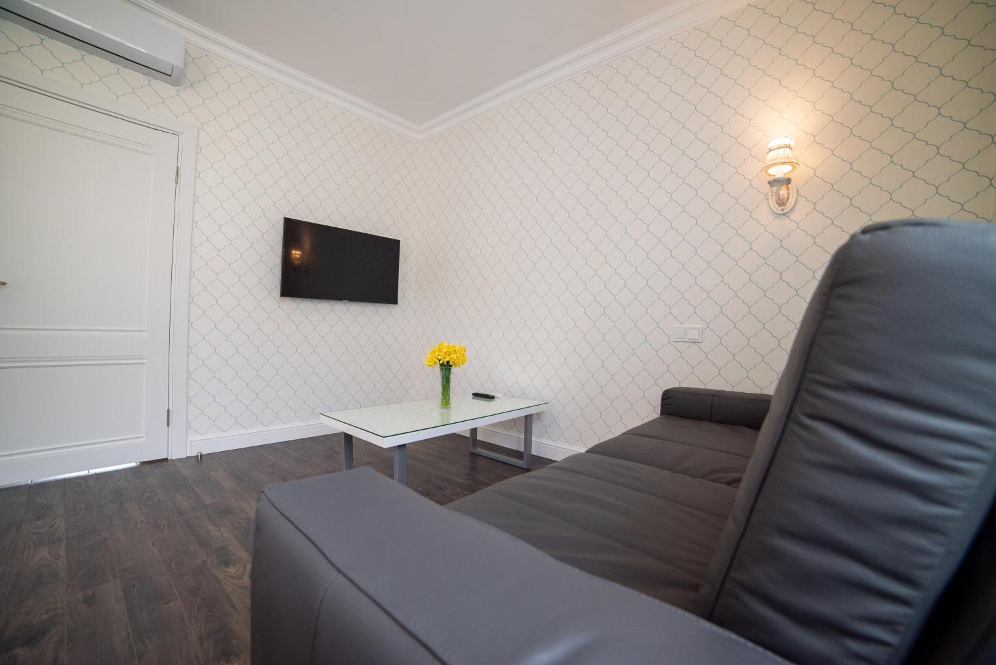 Asao-Apartments Walking Center Zone Lviv Quarto foto